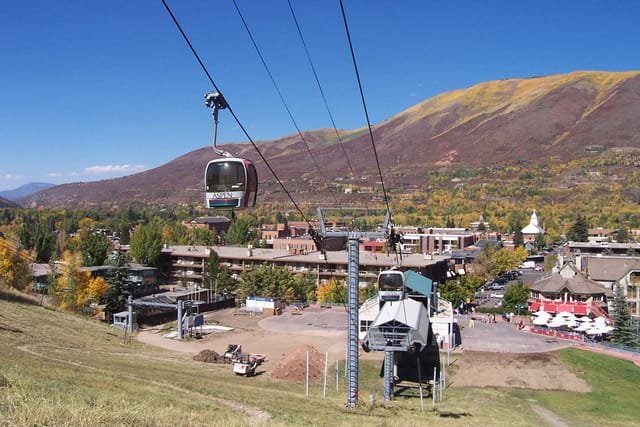 The Silver Queen Gondola above Aspen in autumn